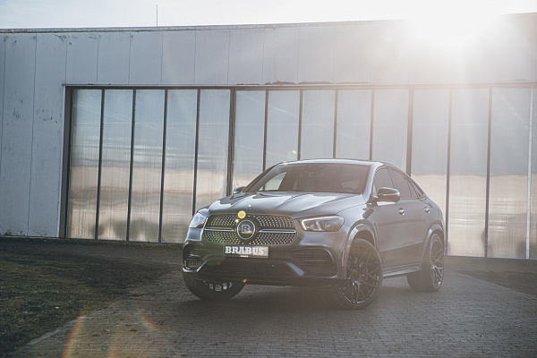 Фото дисков BRABUS Monoblock Y (Platinum Edition) Черный глянец на Mercedes-Benz GLE II