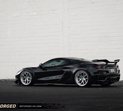 Фото дисков BC Forged HCS02 на Chevrolet Corvette C8