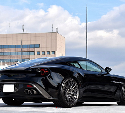 Фото дисков Anrky RS3.2 на Aston Martin Zagato