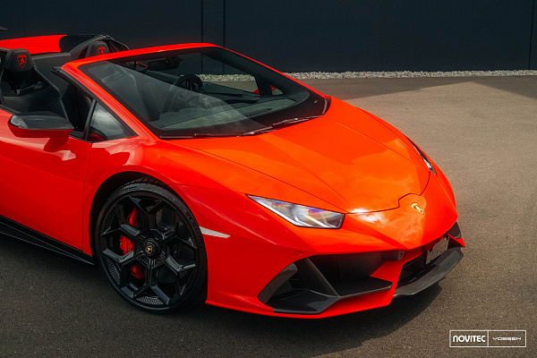 Фото дисков NOVITEC NL5 Черный глянец на Lamborghini Huracan