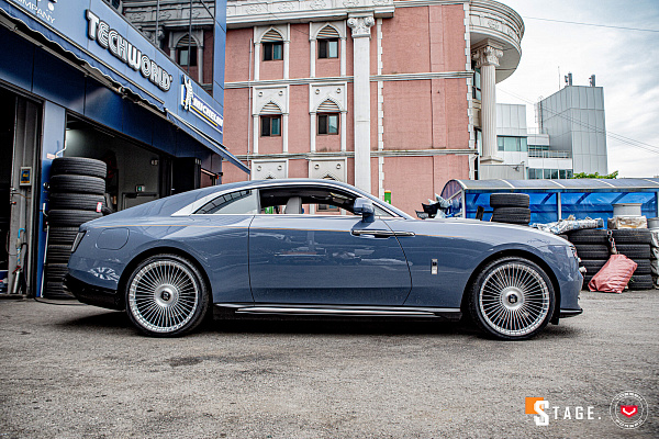 Фото дисков Vossen S17-16 Глянцевый лак на Rolls-Royce Spectre