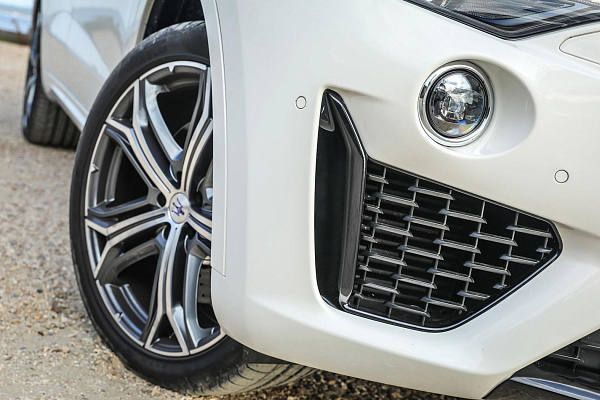 Фото дисков Maserati NEREO  на Maserati Levante