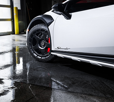 Фото дисков Brixton Forged TR04 AERO1 на Lamborghini Huracan