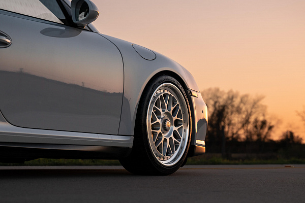 Фото дисков HRE 300 Глянцевый лак на Porsche 911 VI