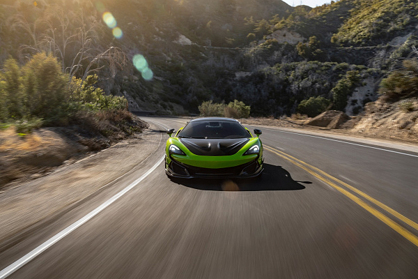 Фото дисков Brixton Forged PF14 R / RS Сатиновый темный лак на McLaren 600