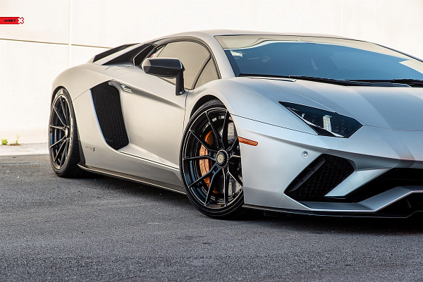 Lamborghini Aventador S