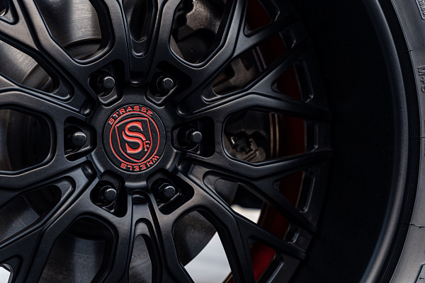 Фото дисков Strasse Wheels SV12M Signature Черный матовый на Ram 1500 V