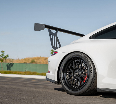 Фото дисков HRE 300 на Porsche 911 VII