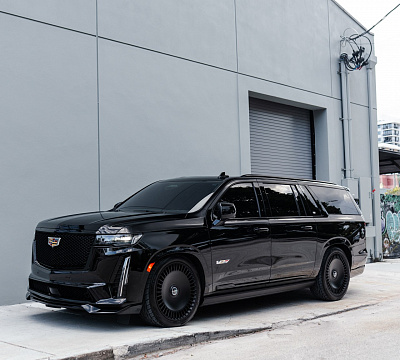 Фото дисков Brixton Forged LX16 на Cadillac Escalade V