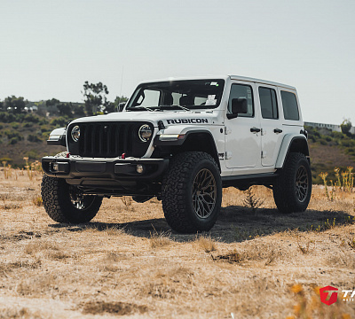 Фото дисков Vossen HF-2 на Jeep Wrangler IV (JL)