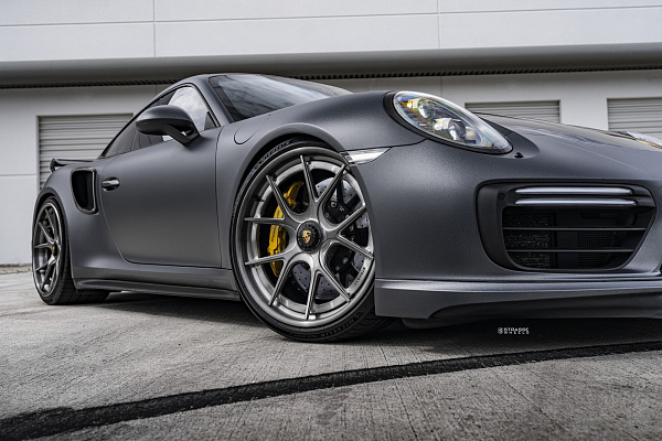 Фото дисков Strasse Wheels SM5R Deep Concave FS Сатиновый тонированный лак на Porsche 911 VII
