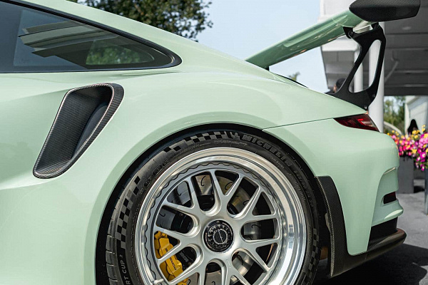 Фото дисков Brixton Forged TR08 Сатиновый лак на Porsche 911 VII