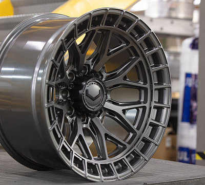 Vossen HFX-1 (8-Lug)