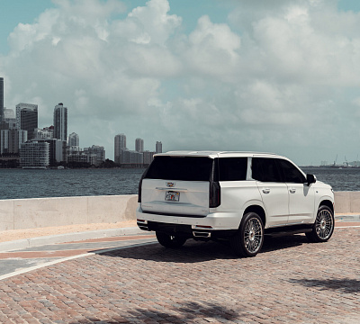 Фото дисков Vossen HF-8 на Cadillac Escalade V