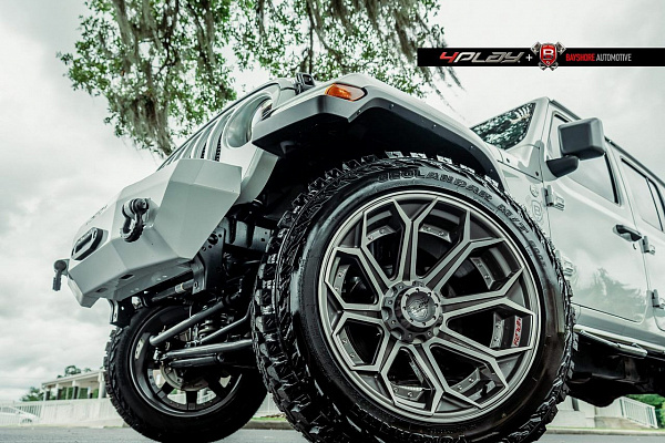 Фото дисков 4PLAY 4P60 Сатиновый графит на Jeep Wrangler IV (JL)