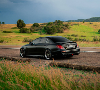 Фото дисков HRE 300 на Mercedes-Benz E-Class (W213, S213, C238)