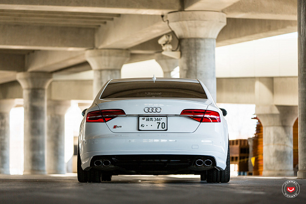 Фото дисков Vossen CG-205 Сатиновый лак на Audi A/S 8 (D4)