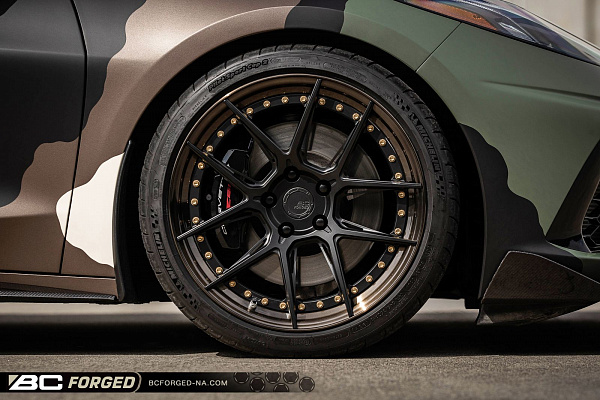 Фото дисков BC Forged HCA381 Черный матовый на Chevrolet Corvette C8