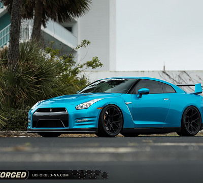 Фото дисков BC Forged RZ05 на Nissan GT-R