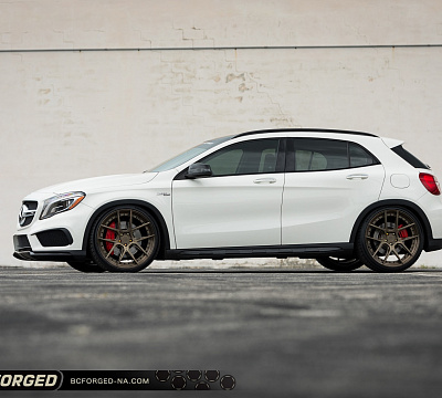 Фото дисков BC Forged HCA381 на Mercedes-Benz GLA (X156)