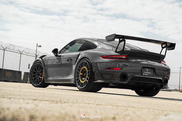 Фото дисков Anrky AN20 Aerosport Глянцевый графит на Porsche 911 VII
