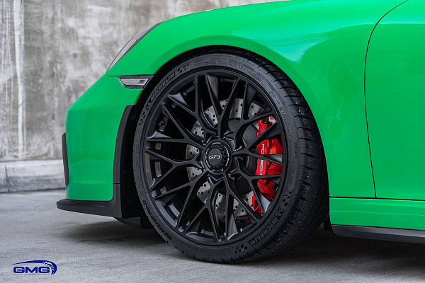 Фото дисков HRE P200 Черный сатин на Porsche 911 VII