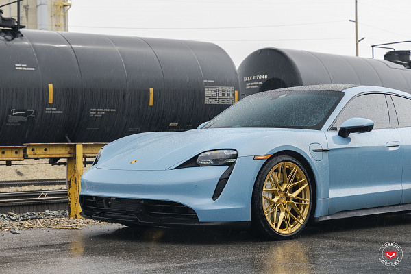 Фото дисков Vossen EVO-5 Глянцевое золото на Porsche Taycan I