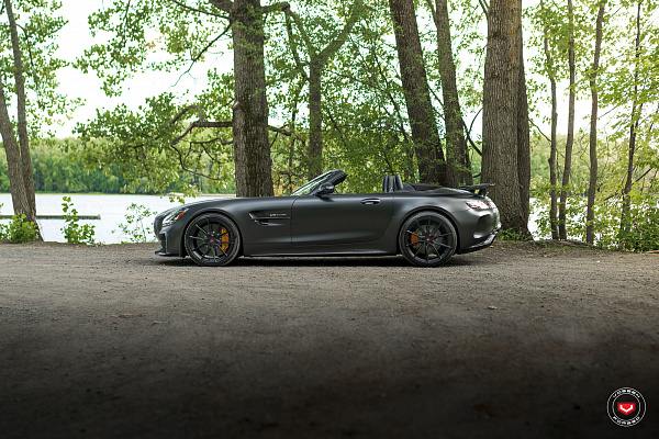 Фото дисков Vossen EVO-2R Черный сатин на Mercedes-Benz AMG GT I