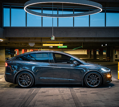 Фото дисков Vossen HFX-2 (5-Lug) на Tesla Model X