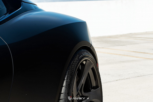 Фото дисков Anrky XR-305 Сатиновый графит на Aston Martin DB11