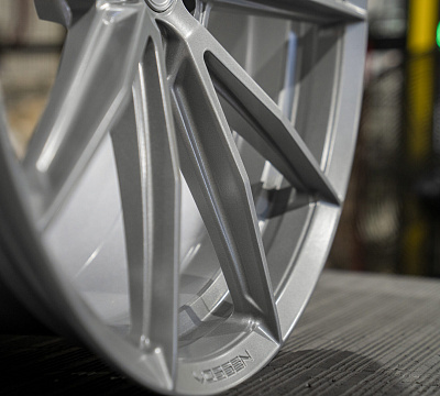 Vossen HFX-2 (5-Lug)