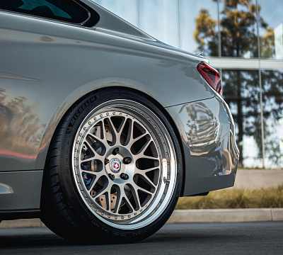 Фото дисков HRE 300 на BMW 4/M4 (F32/F82)