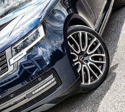 Фото дисков Kahn Pace Car на Range Rover V