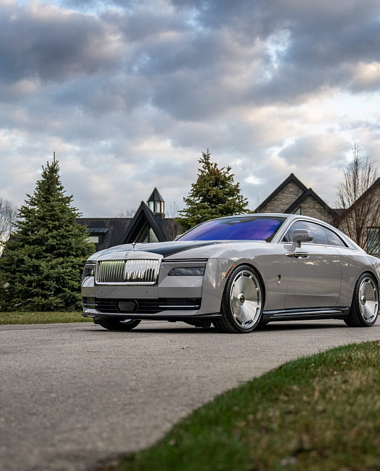 Фото дисков GEN-06 Глянцевый лак на Rolls-Royce Spectre