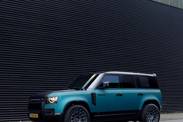 Фото дисков Brixton Forged TR21 AERO1 Сатиновый графит на Land Rover Defender II
