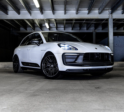Фото дисков Bola FLZ на Porsche Macan I