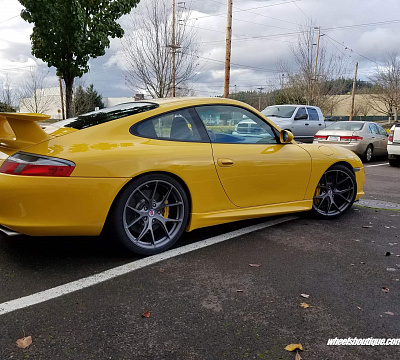Фото дисков HRE P101 на Porsche 911 V