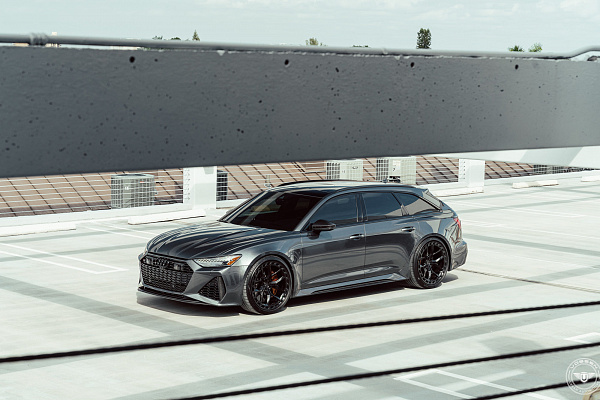 Фото дисков Vossen UV-X Черный глянец на Audi A/RS 6 (C8)