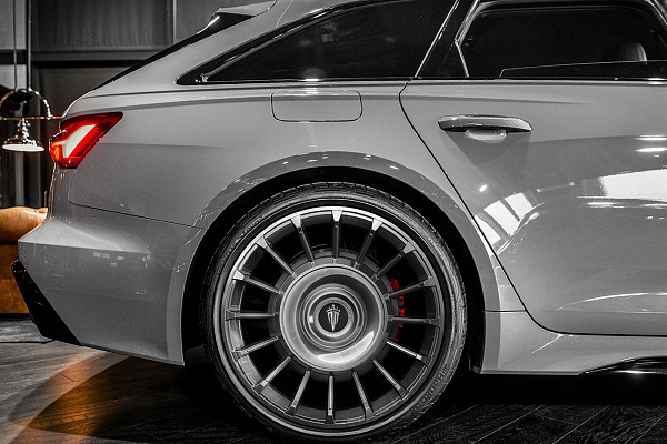 Фото дисков Carlex Design G-Falcon Глянцевый графит на Audi A/RS 6 (C8)