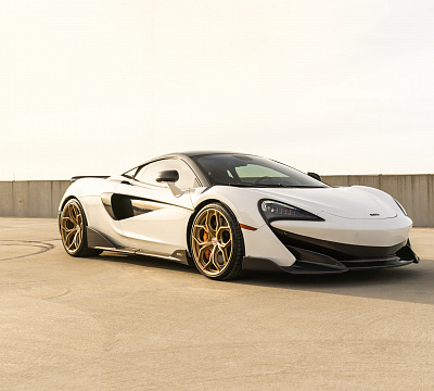 Фото дисков HRE P111SC на McLaren 600