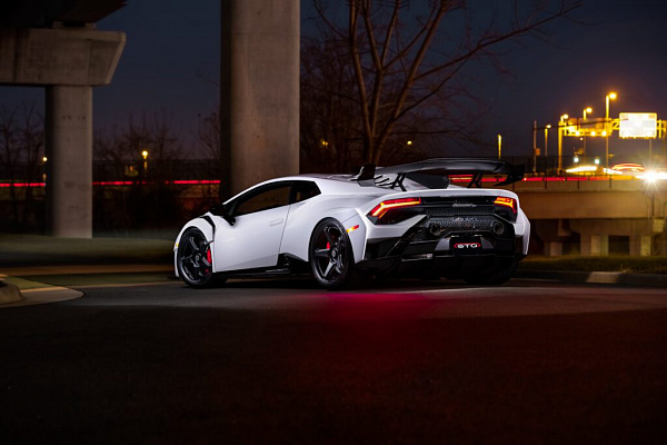 Фото дисков Brixton Forged TR05 Черный сатин на Lamborghini Huracan