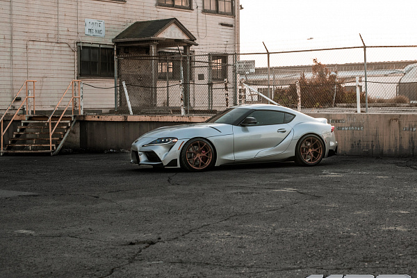 Фото дисков MRR FS06 Сатиновая медь на Toyota Supra A90