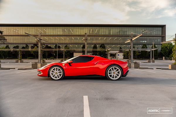 Фото дисков NOVITEC NF11 Белый глянец на Ferrari 296