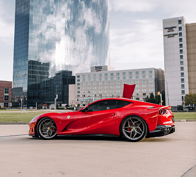 Фото дисков Brixton Forged PF5 на Ferrari 812