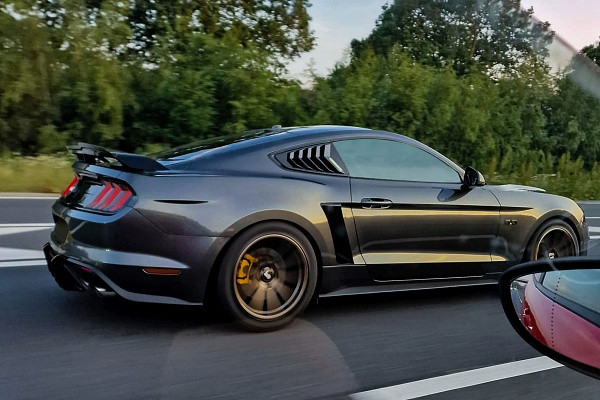Фото дисков Bola CSR Сатиновая бронза на Ford Mustang VI