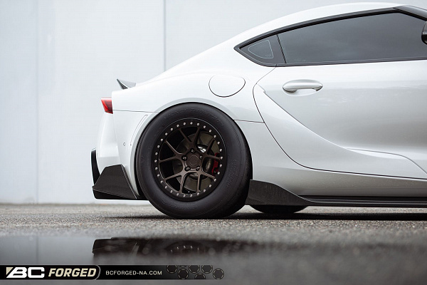 Фото дисков BC Forged RD02 Сатиновая темная бронза на Toyota Supra A90