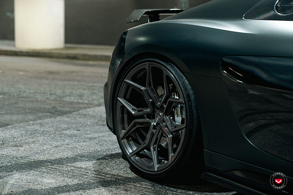 Фото дисков Vossen EVO-3R Глянцевый темный лак на Audi R8 (4S)