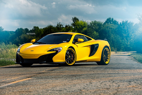 Фото дисков Strasse Wheels SV1 Deep Concave FS Другой цвет на McLaren 650S