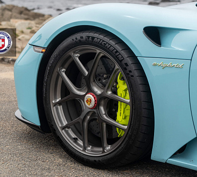 Фото дисков HRE R101 Lightweight на Porsche 918 Spyder