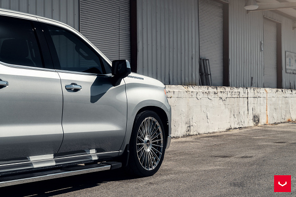 Фото дисков Vossen HF-8 Глянцевый лак на Chevrolet Silverado IV
